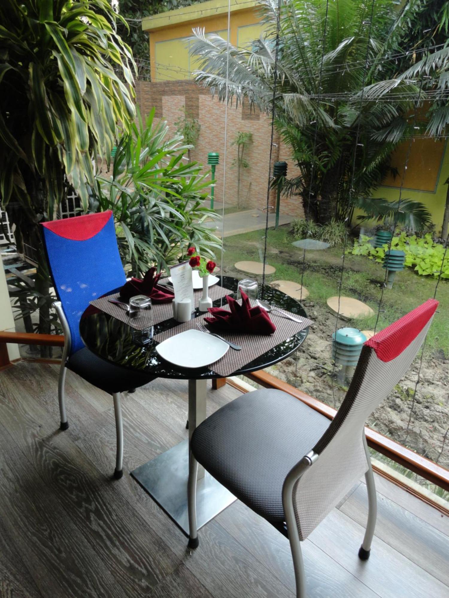 The Senator Hotel Kolkata Ngoại thất bức ảnh