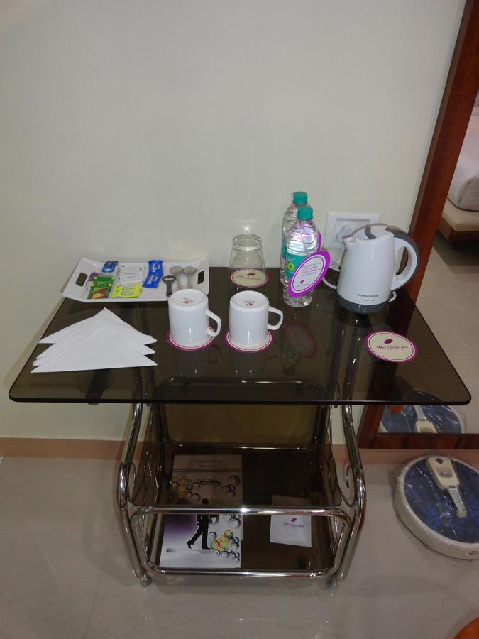 The Senator Hotel Kolkata Ngoại thất bức ảnh