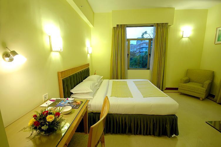 The Senator Hotel Kolkata Ngoại thất bức ảnh